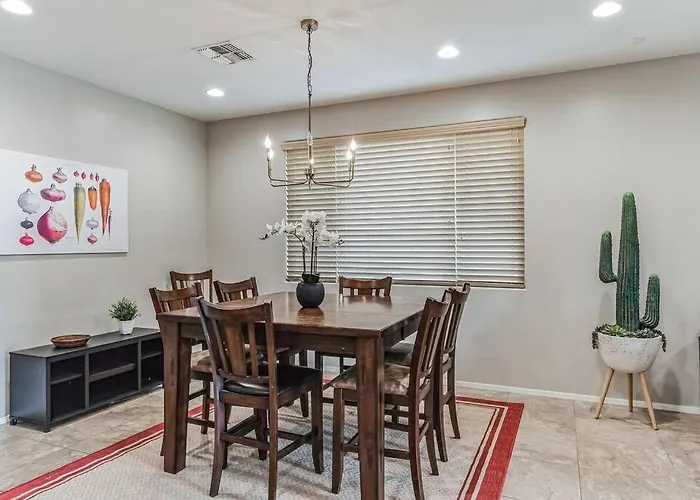 Beautiful 5br, 3.5ba - Community Pool/fitness Gilbert